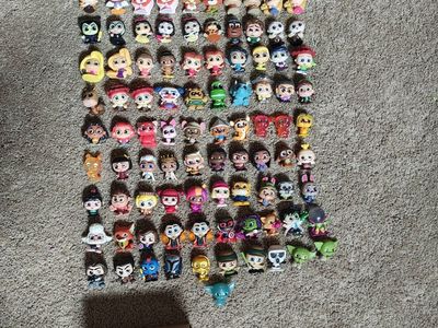 Over 250 Doorable Lot