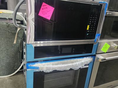 BEAUTIFUL BRAND NEW! FRIGIDAIRE 27" MICROWAVE COMBINATION WALL OVEN!