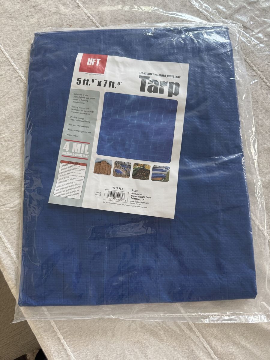 HFT 5'6" x 7'6" Blue Light-Duty Weather-Resistant Tarp 4 Mil