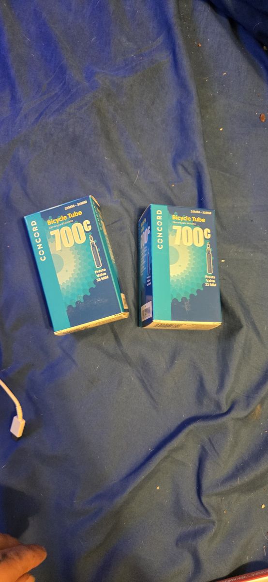 700c bike tubes