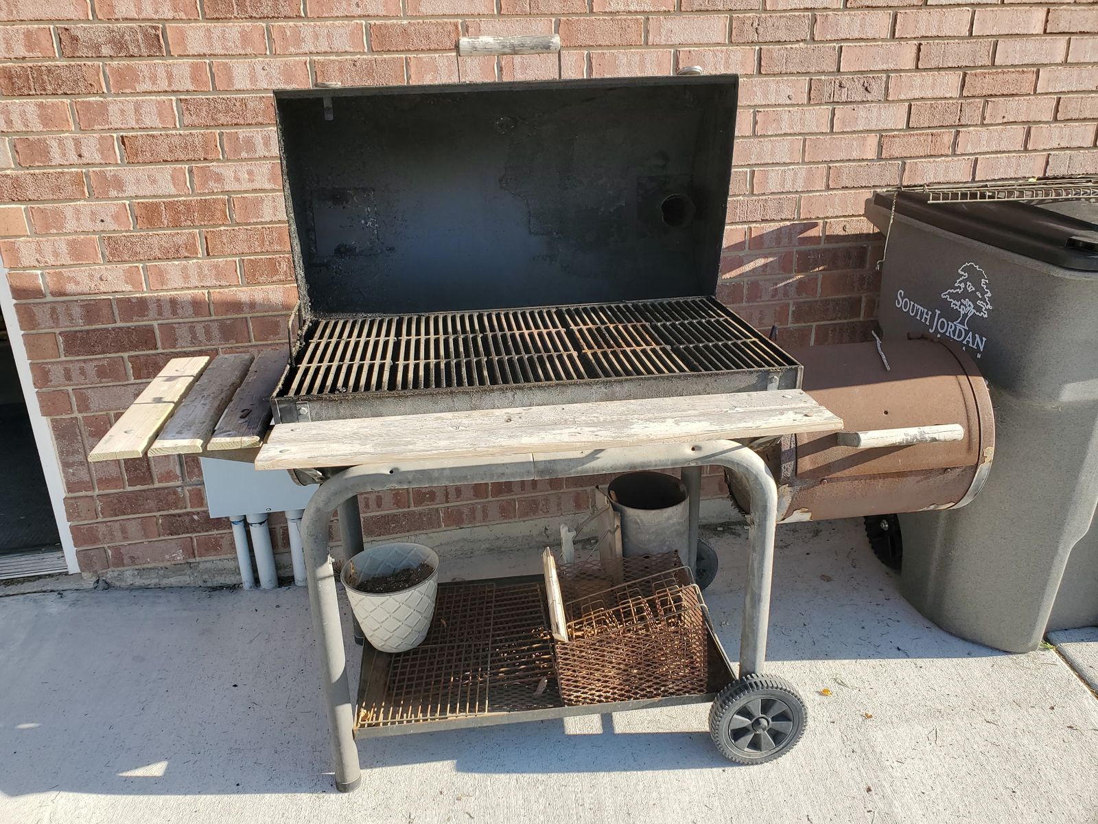 Charbroil Smoker Grill