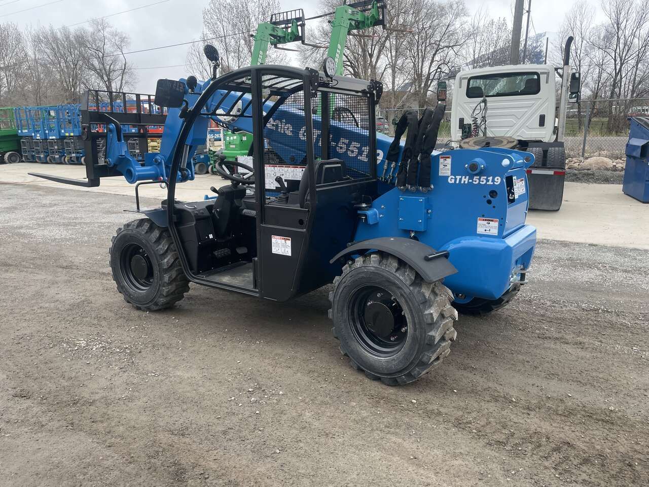 2025 New! *In Stock* Genie GTH-5519 Forklift Telehandler