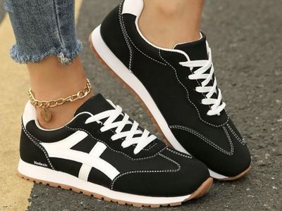Girls Black & White Tennis Shoes