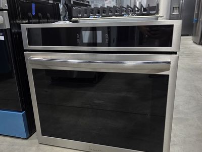 Frigidaire Gallery Single Electric Wall Oven — 30 Inch, 5.3 Cu Ft, Total Convection, Brand New