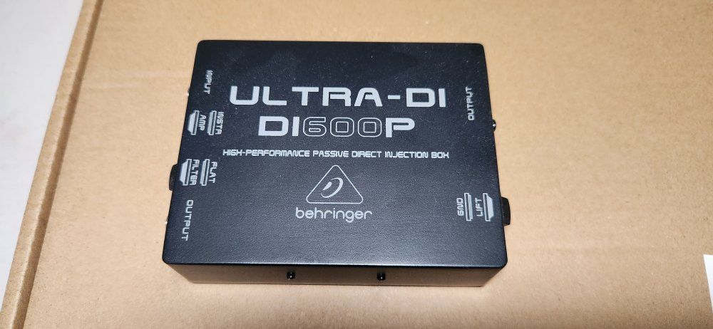 Behringer Ultra-DI600P DI Box