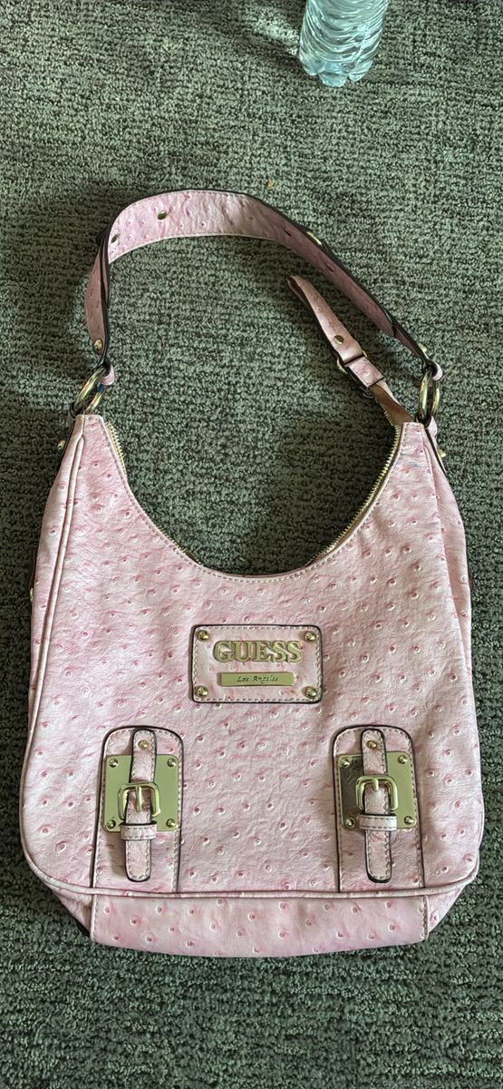 Vintage pink ostrich embossed Guess handbag!