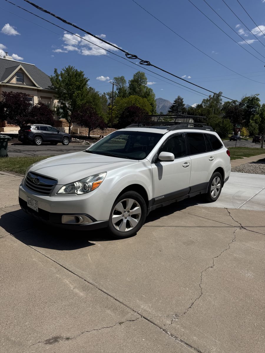 2011 Subaru Outback 2.5i Premium