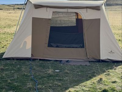 Teton 10X14 Canvas Tent. Kodiak, Springbar style.