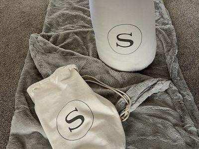 Saranoni Gray Faux Fur Sleeping Bag with Travel Bags - Large, Soft & Plush