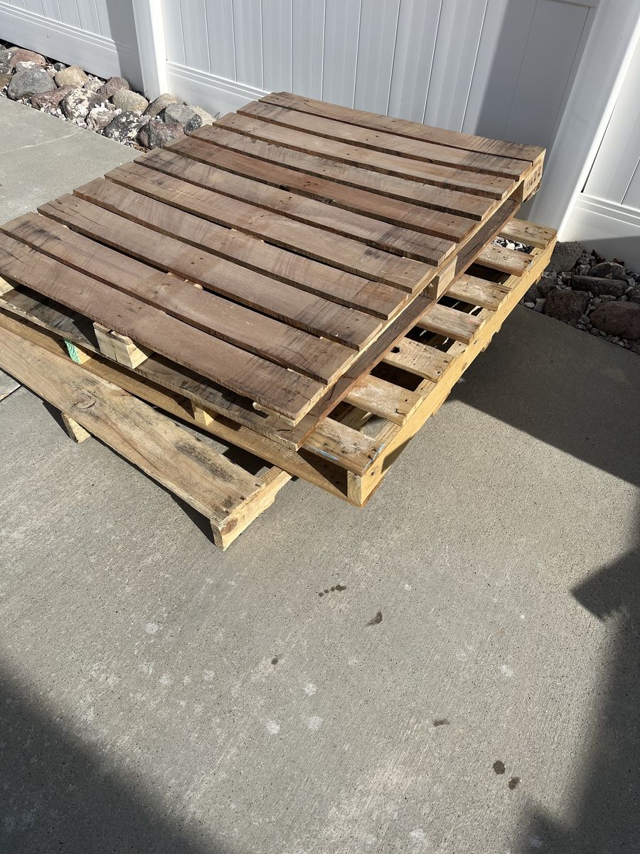 Free pallets