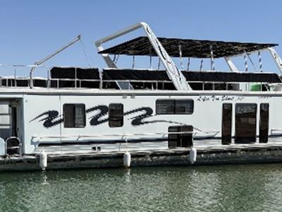 Unique Houseboat Partnership - Lake Powell - Wahweap