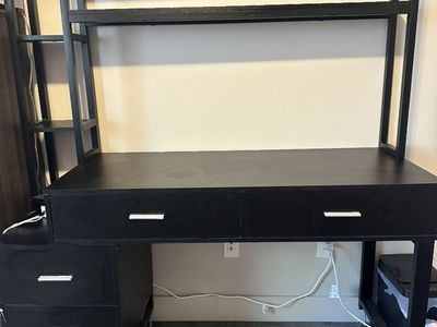 Desk (Office, Room, Etc)