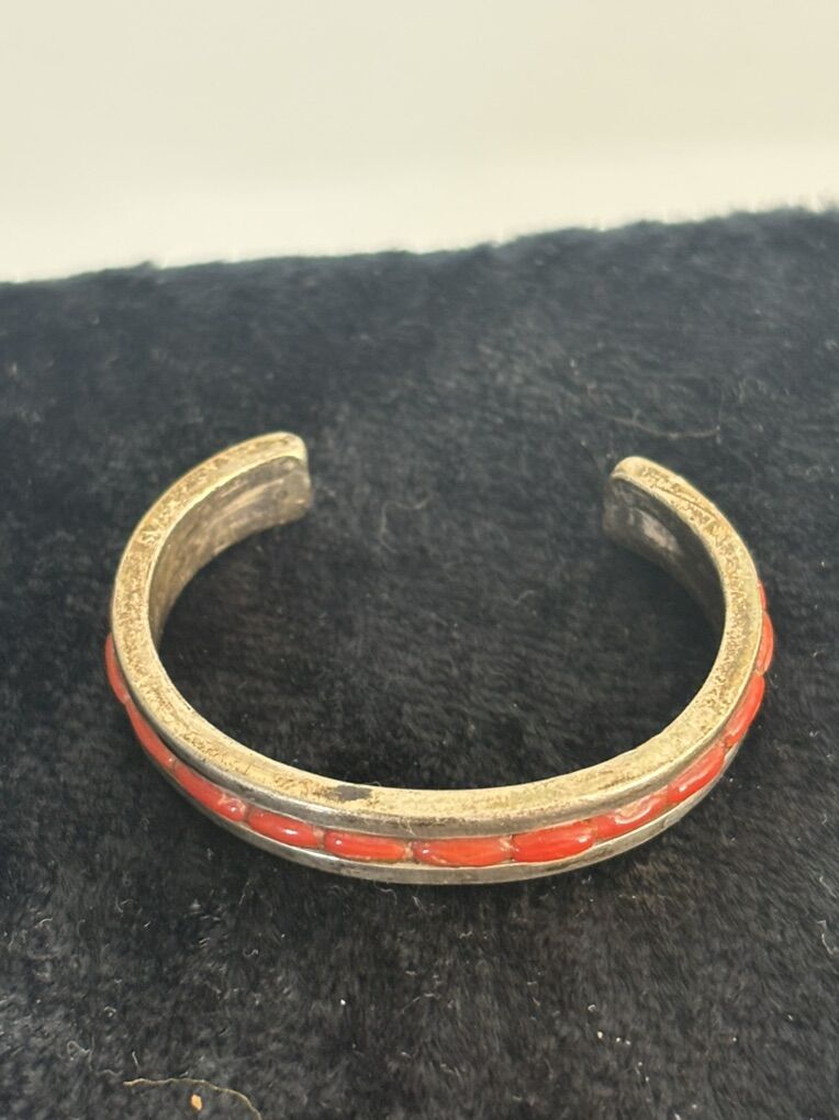 Baby Braclet/bangle Sterling Silver With Coral.