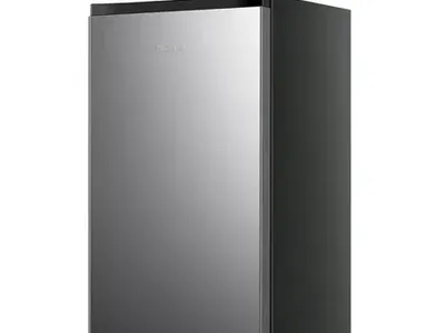 Hisense WMS044M6XVE 4.4 Cu ft Mini Fridge Silver