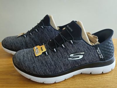 New Skechers Slip-Ins Summit Dazzling Haze Women's 8 Extra Wide Black