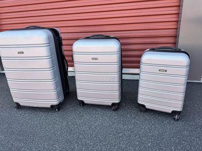 Marax 3-Piece Hardside Spinner Luggage Set - Silver, Lightweight & Expandable (S,M,L)