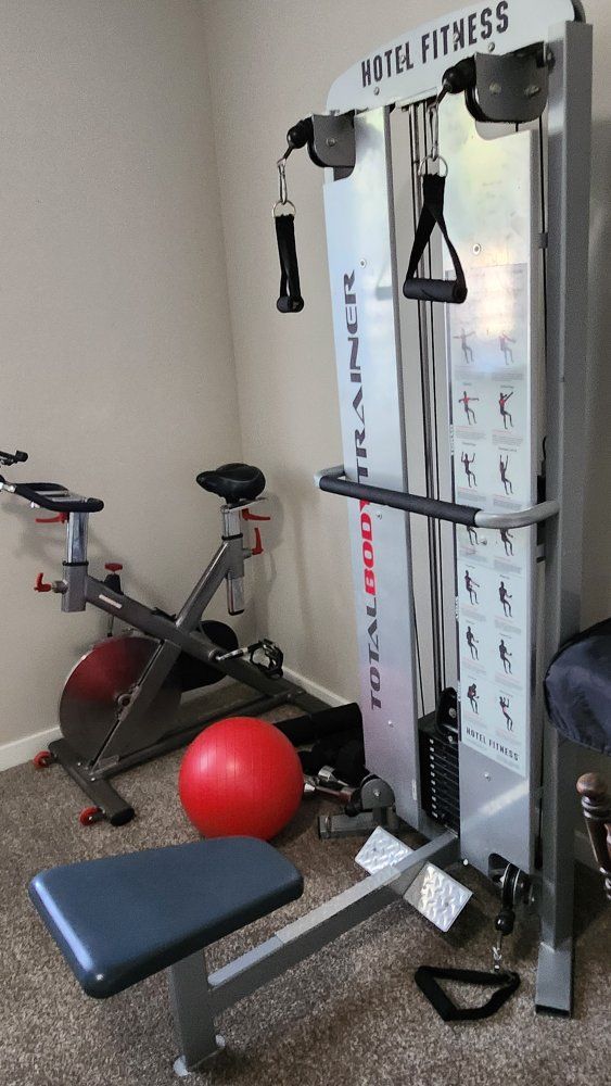 Hotel Fitness Total Body Trainer Cable Weight Machine with Bench