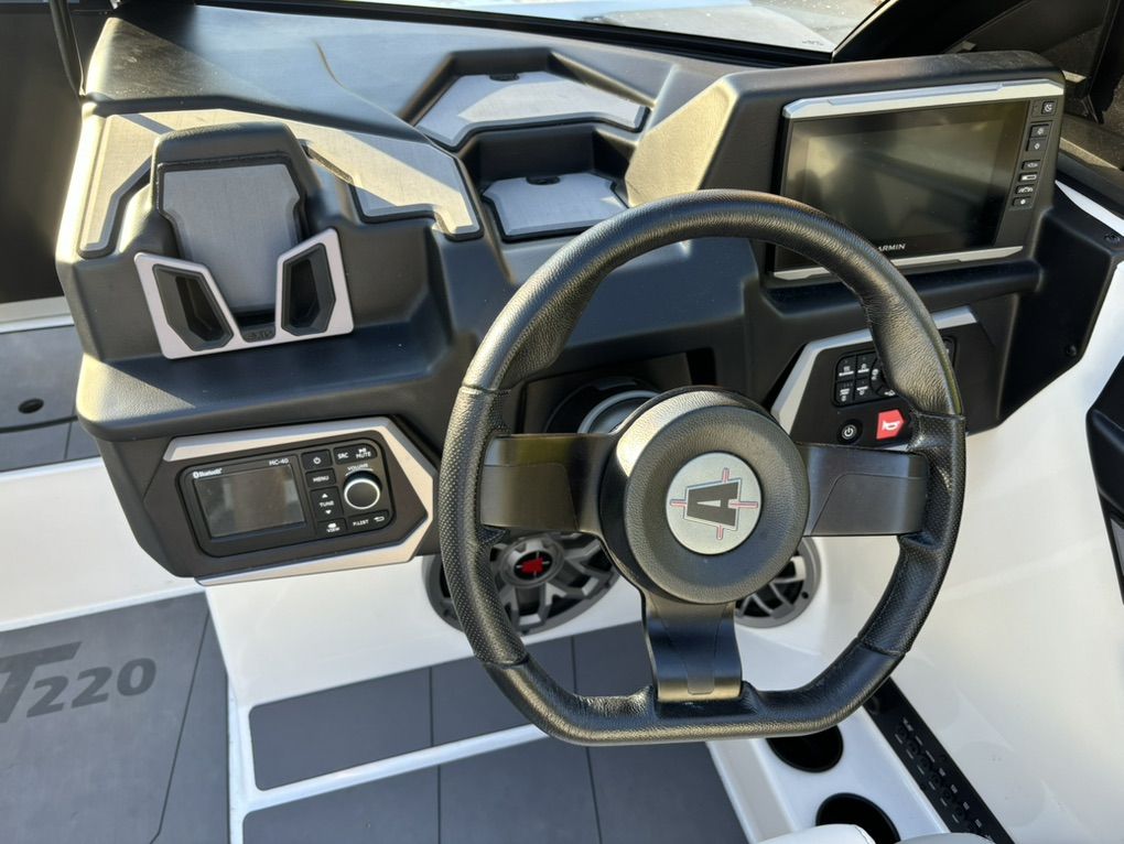 Main image 2