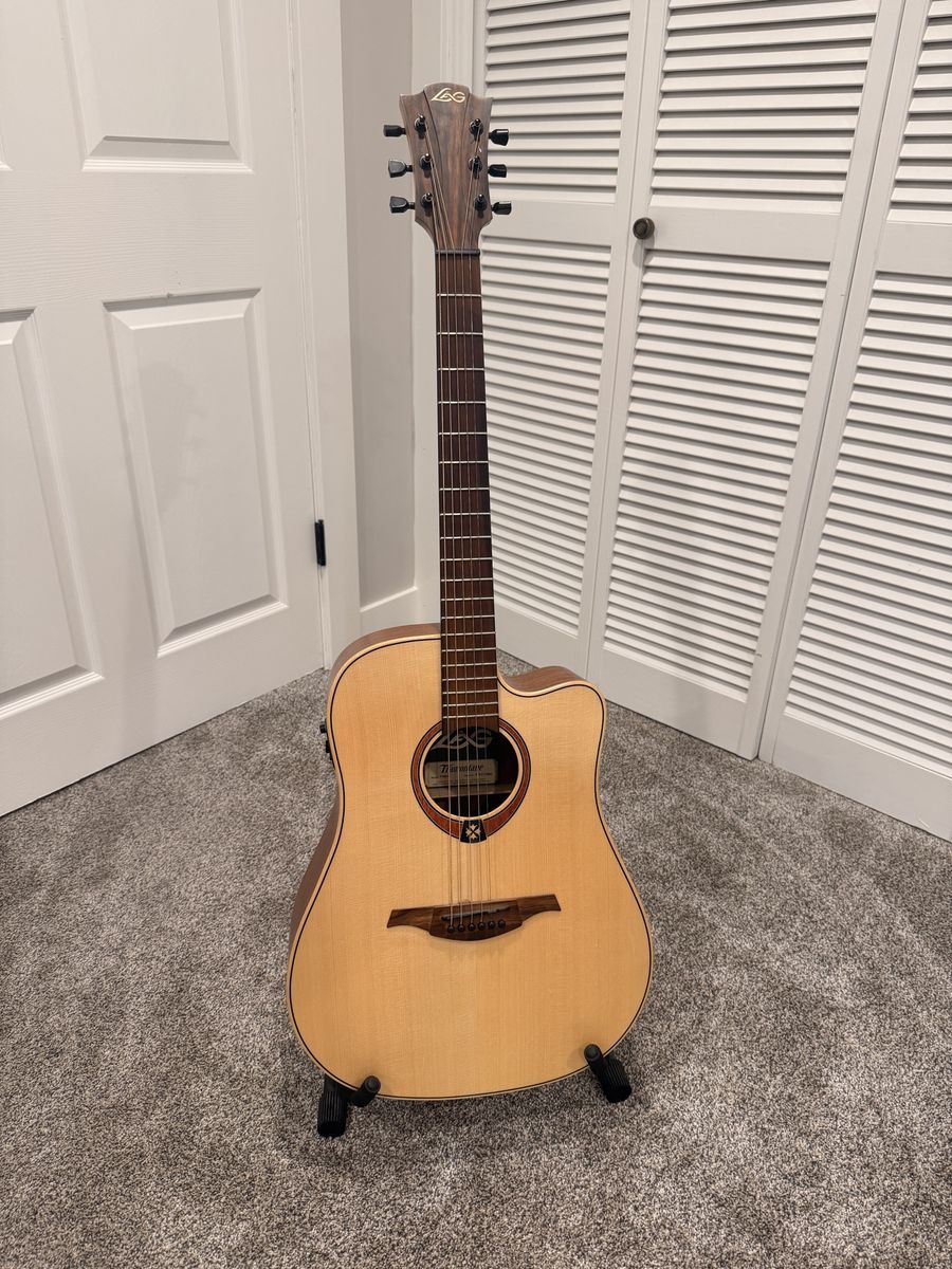 Lâg Tramontane Dreadnought Electro-Acoustic Guitar