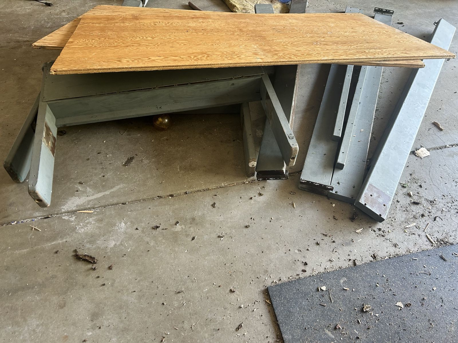 Free wood bunk bed