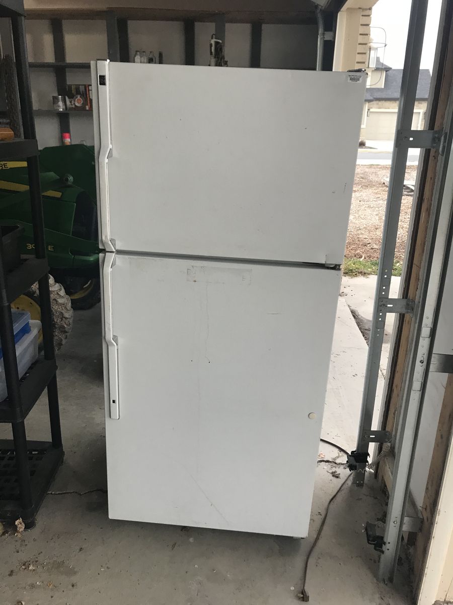 GE Refrigerator + Freezer combo