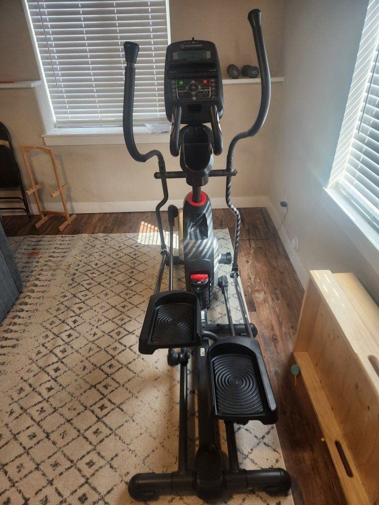 Schwinn 430 Elliptical