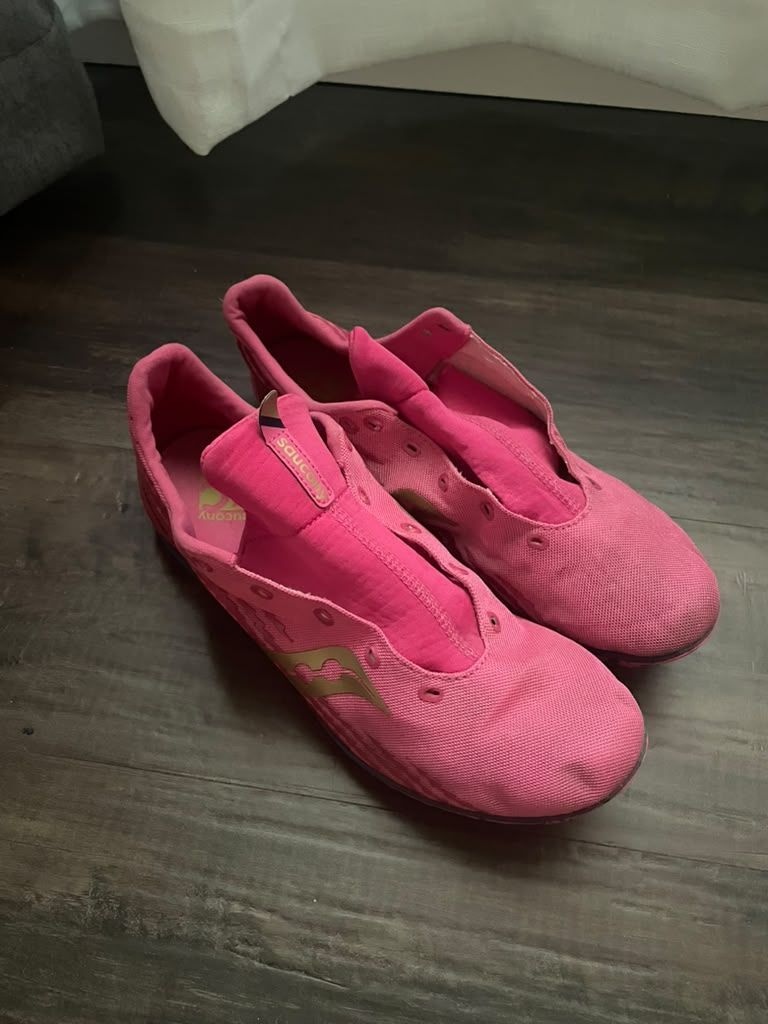 Saucony Havok XC Track Spikes - Pink/Gold, Size 12 with Spikes & Wrench