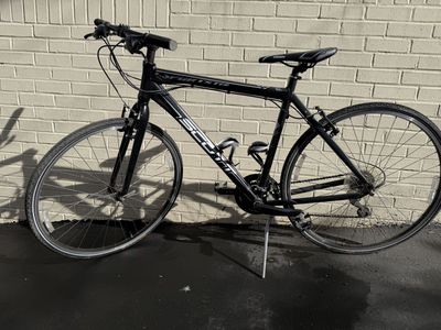 Scott hybrid/commuter bike