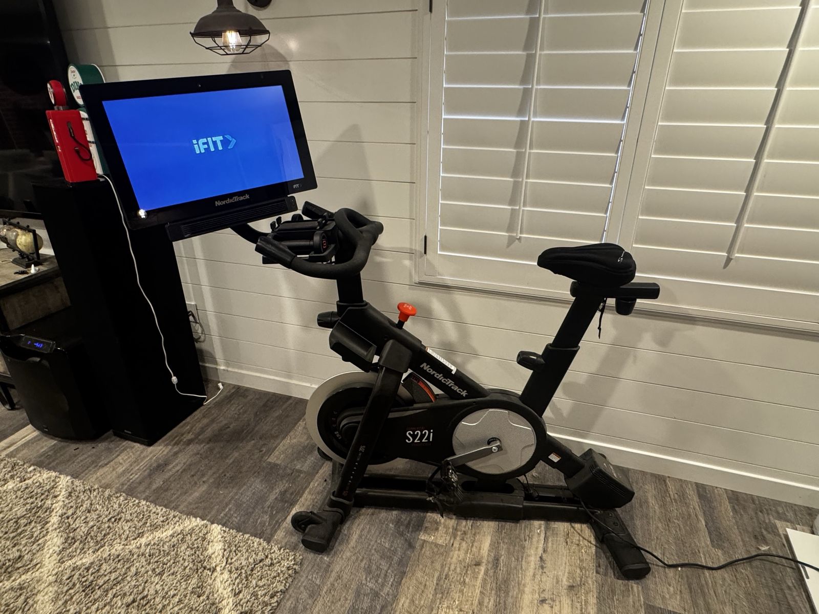 NordicTrack Commercial S22i Studio Exercise Bike with Large HD Touchscreen