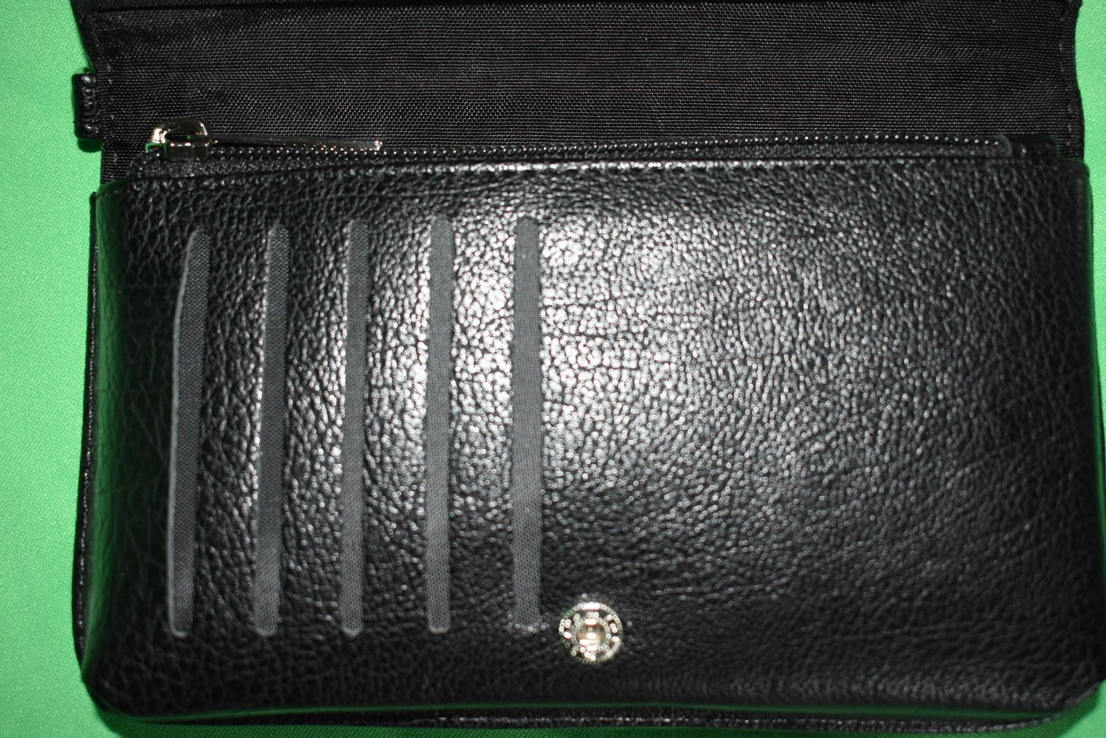 Main image 6
