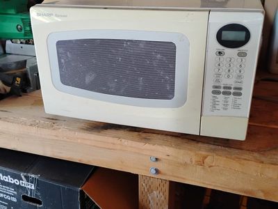 Sharp Carousel Countertop Microwave - White