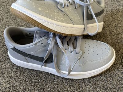 Nike Jordan 1 Retro Low Golf Wolf Grey Gum Size 6 Shoes