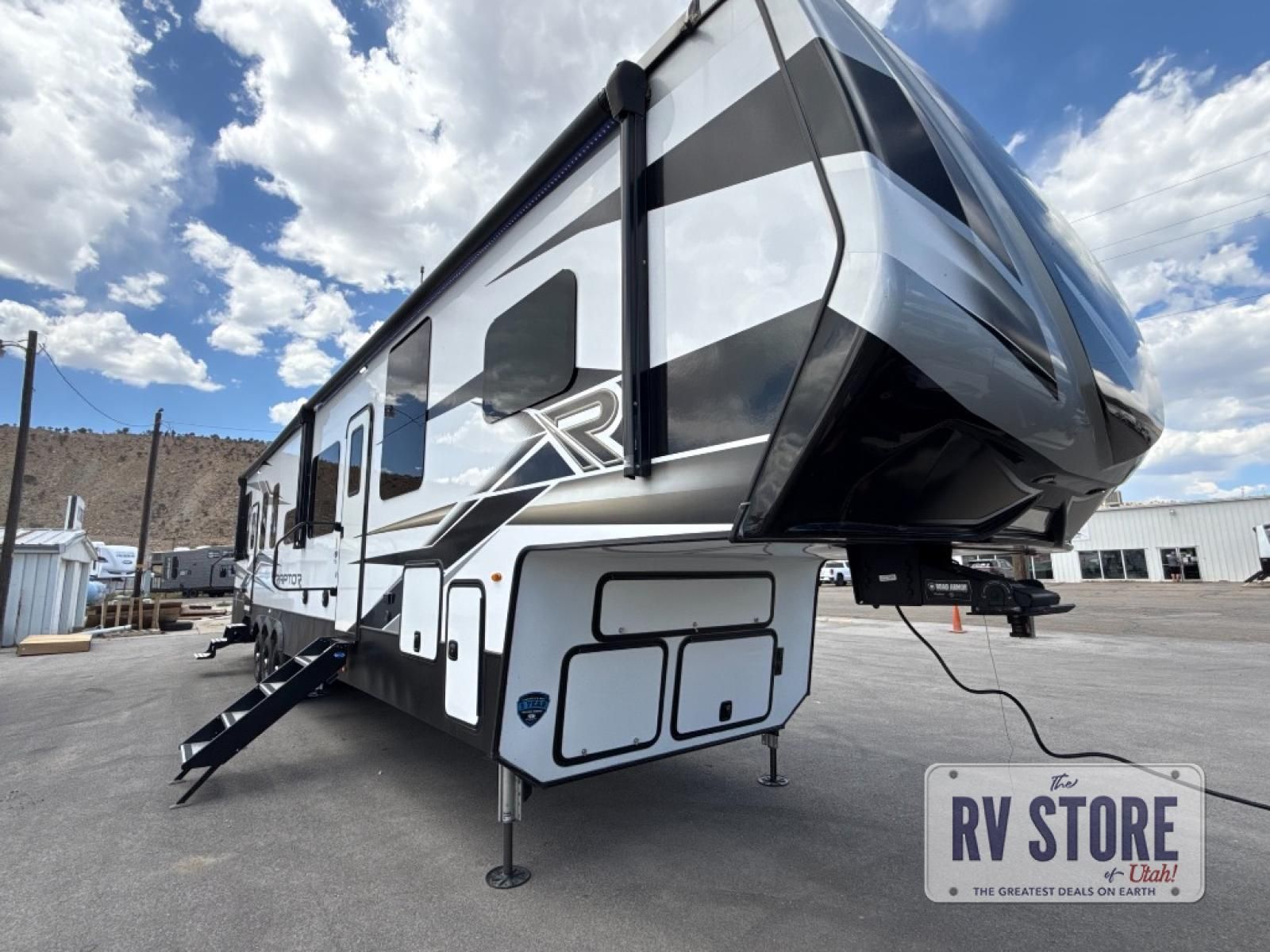 2023 Keystone RV Raptor 424 Toy Hauler Fifth Wheel Bath and a Half|Front Bedroom|Loft|Two Entry/Exit Doors
