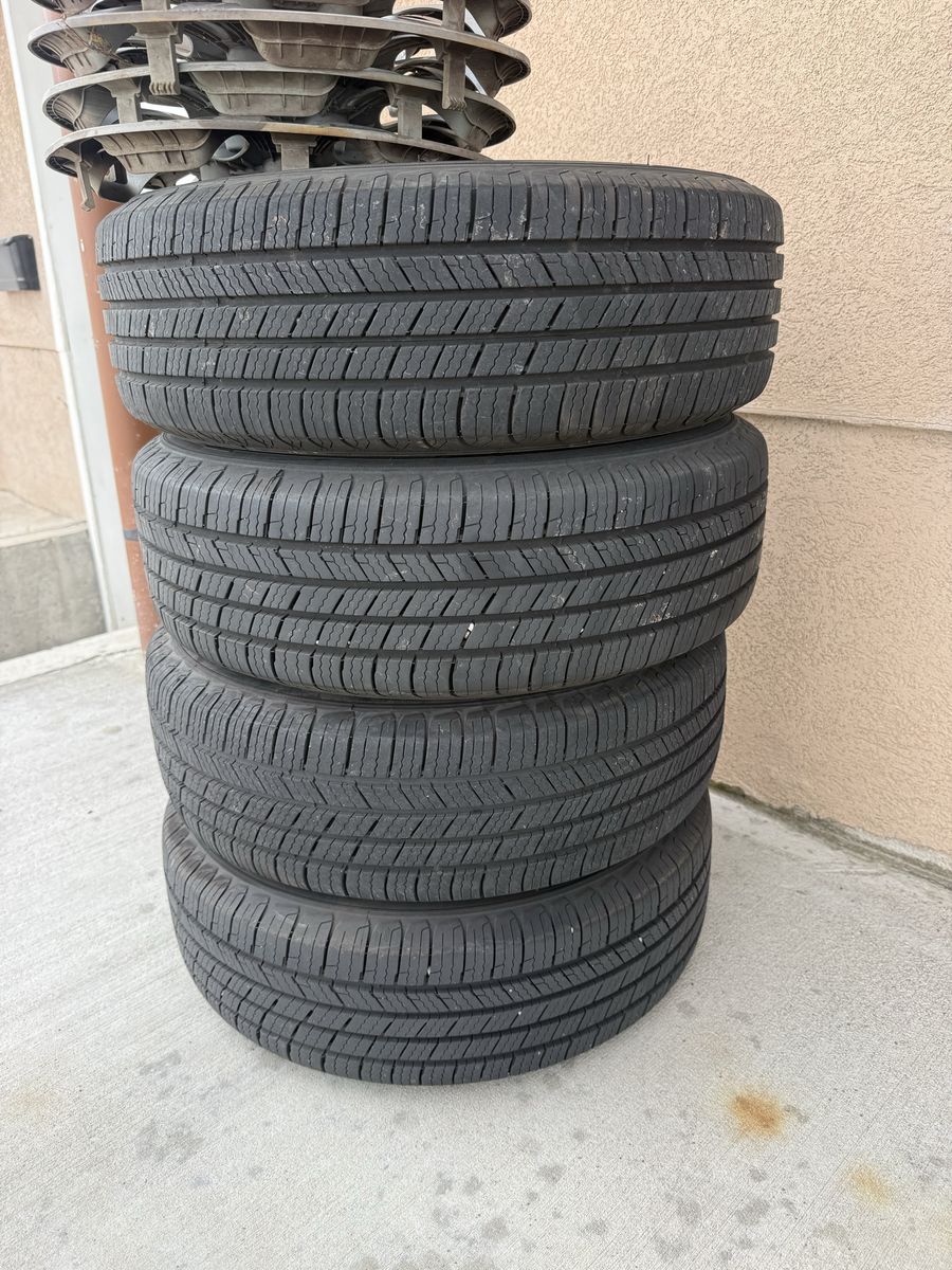 Set of 4 Used Michelin 195/65R15 Tires with Steel Rims