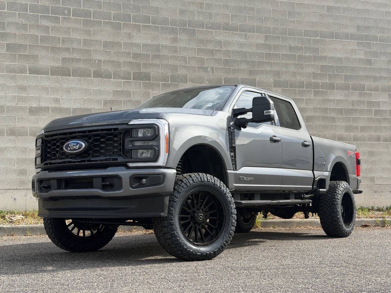 2023 Ford F-350 XLT