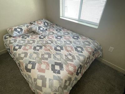 Queen Bed Set