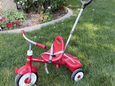 Radio Flyer Red Toddler Stroller Trike with Push Handle and Harness