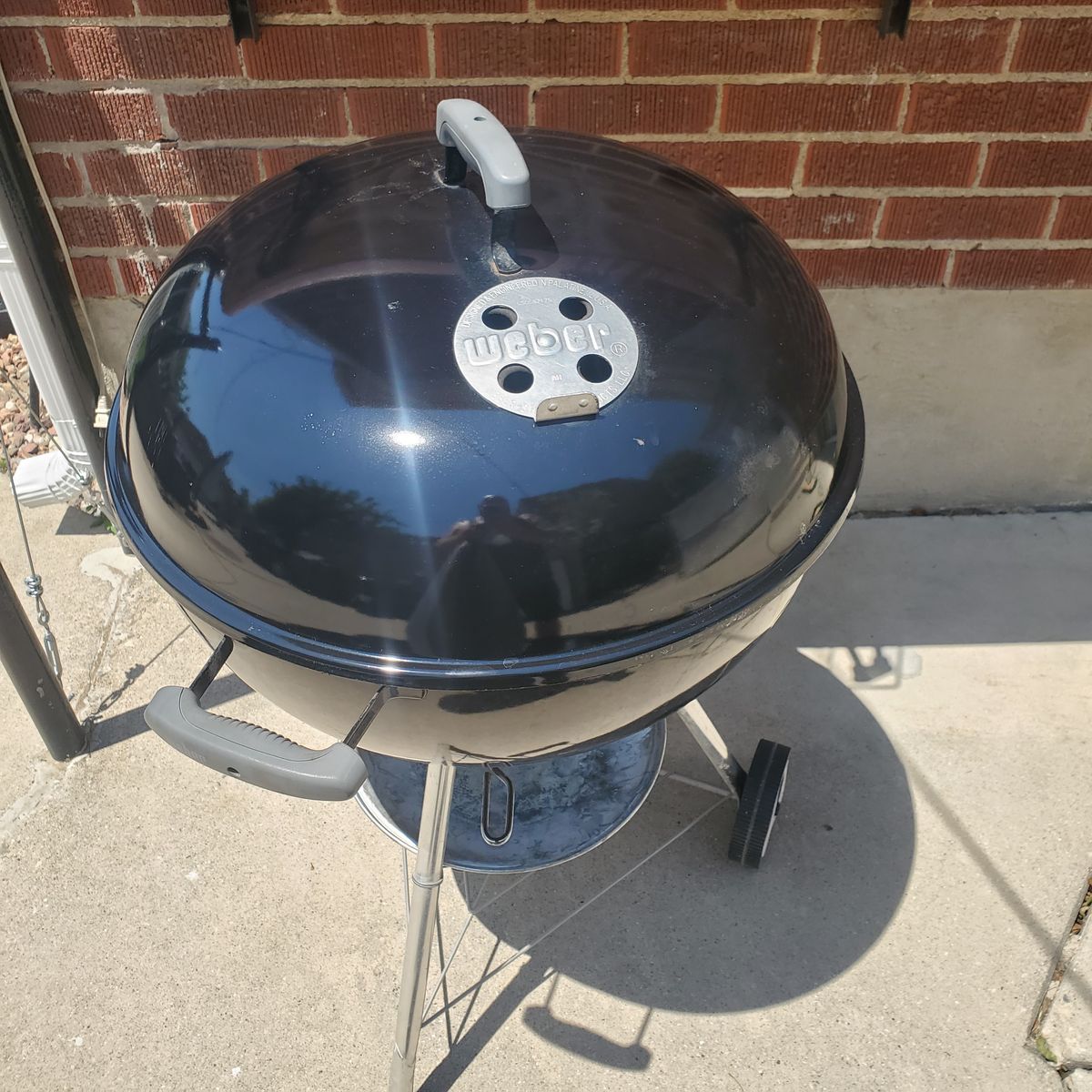 Weber 22 Kettle Grill w/accessories