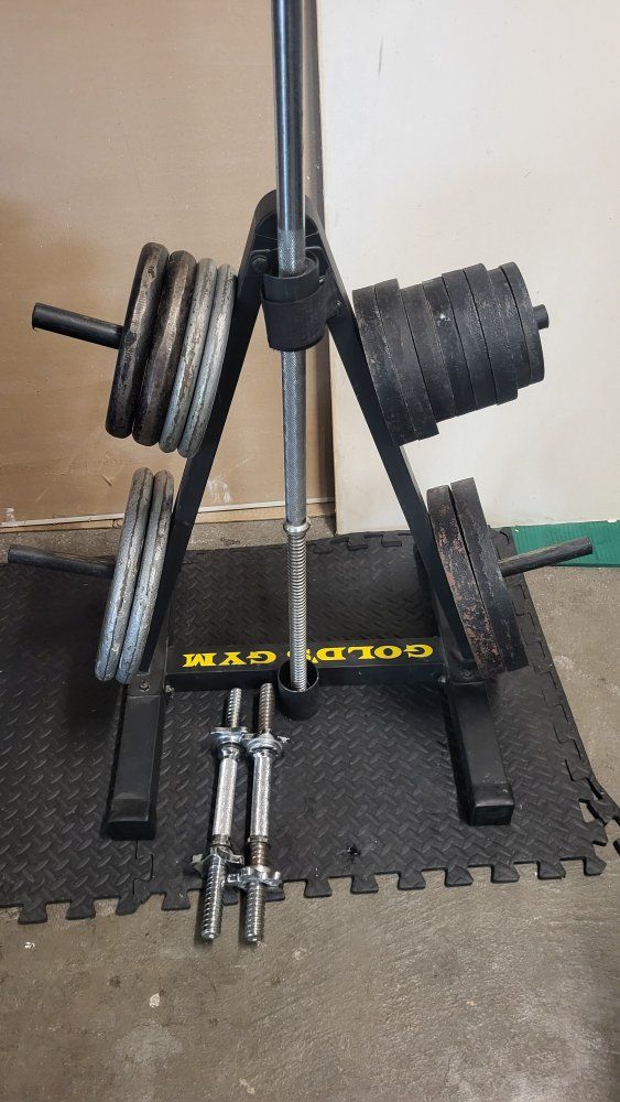 weights 180 pounds