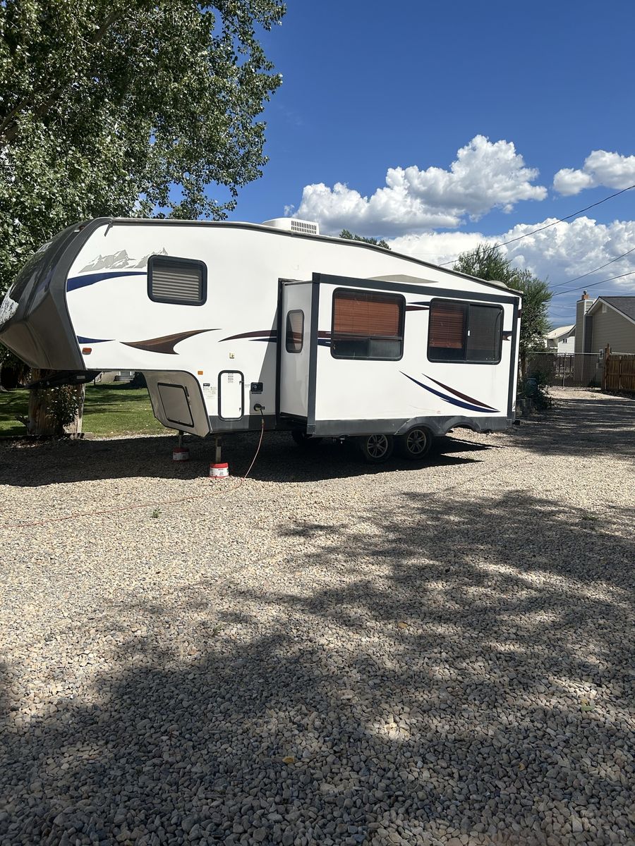 Forest River Cherokee Fifth Wheel Travel Trailer with Slide-Out and awning