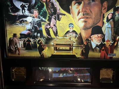 Indiana jones pinball machine
