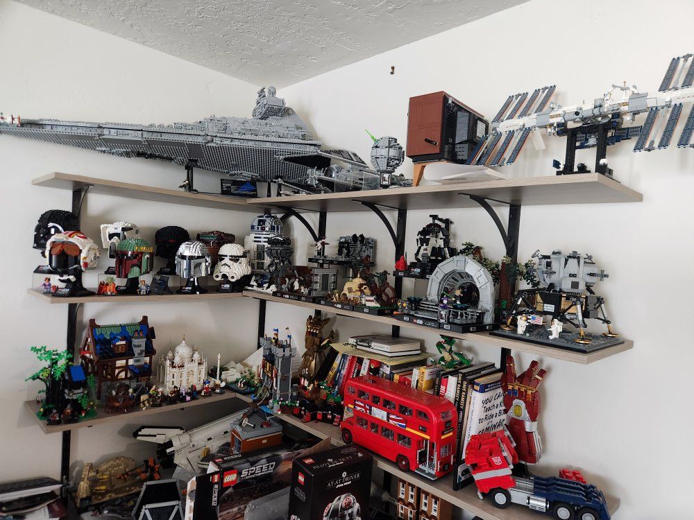 Massive LEGO Collection: Star Wars UCS Sets, Creator, Helmets, & Sealed Boxes