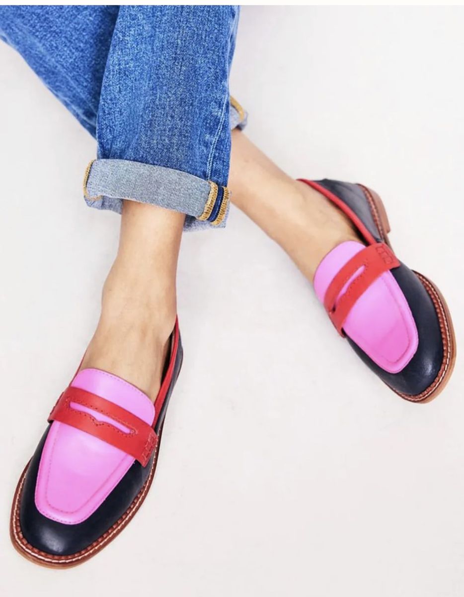 Women’s size 9 multi colored loafer