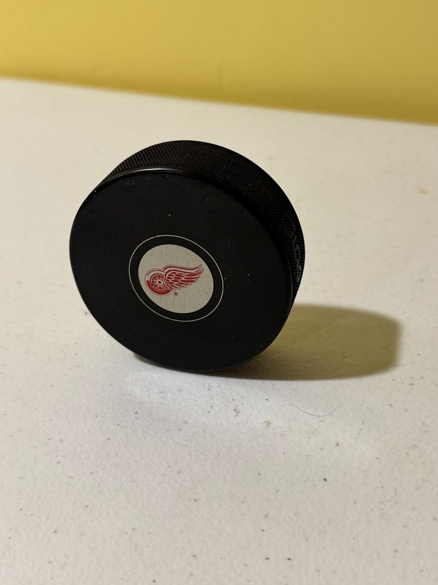 Detroit Red Wings Hockey Puck - $5