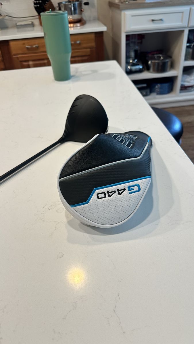 Nearly Brand new Ping G440 9 degree driver