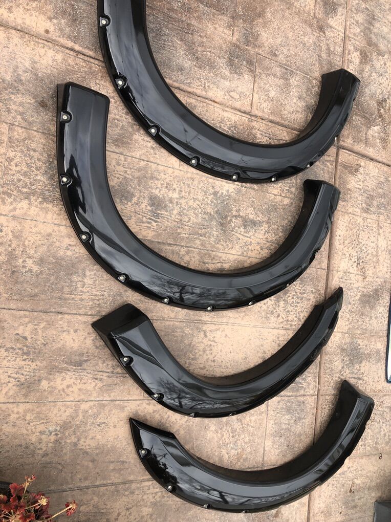 2001 Ford Super Duty Bushwacker Flares