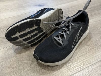 Men’s running shoes Altras 11.5