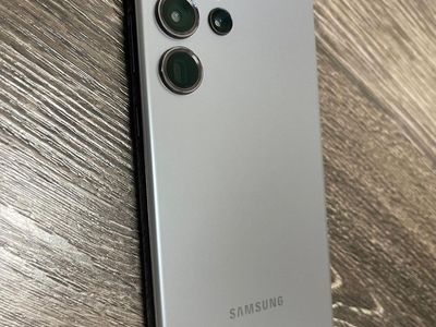 Samsung Galaxy S23 ULTRA 5G - 256GB - Unlocked