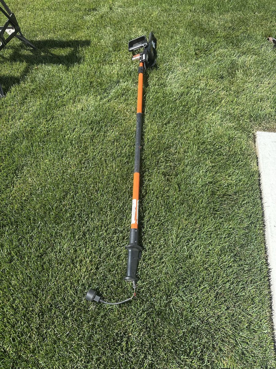 Remington RM1025P Pole Saw Electric 10 inch 8 Amp with Extension Pole