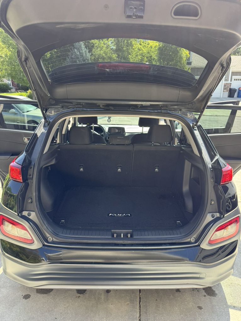 Main image 7